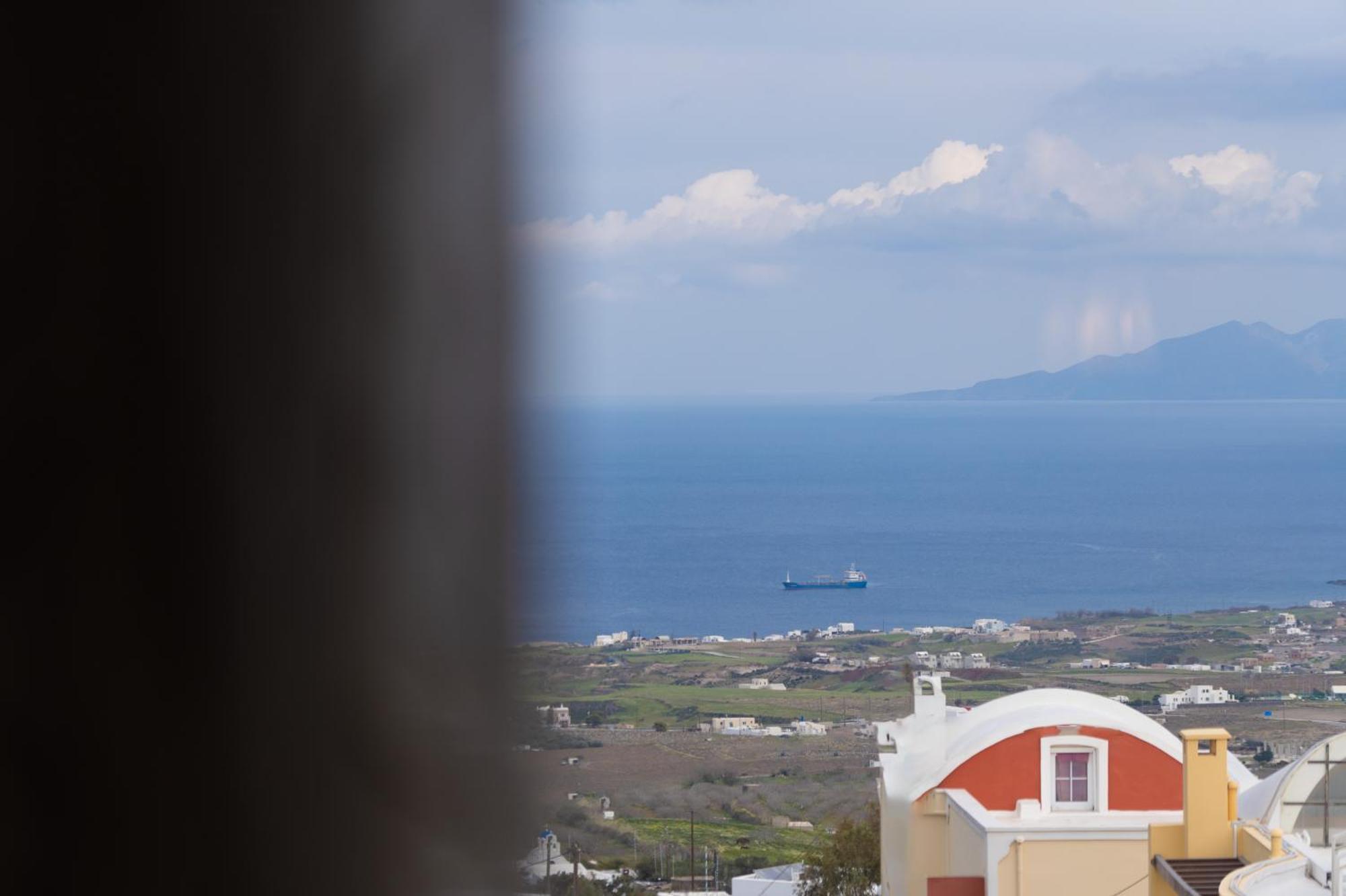 Central Seaview Heven Apartment In Фира Екстериор снимка