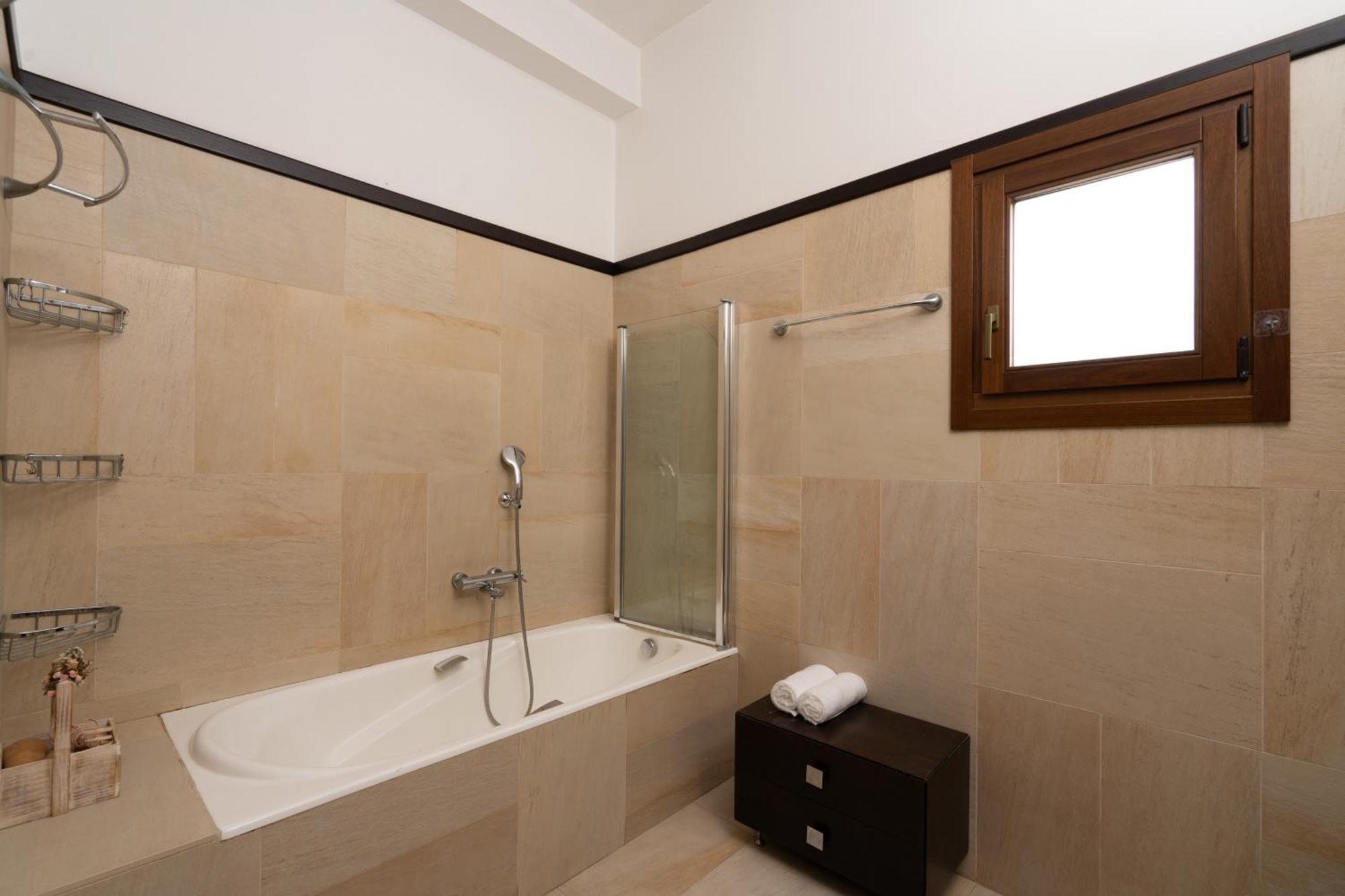 Central Seaview Heven Apartment In Фира Екстериор снимка