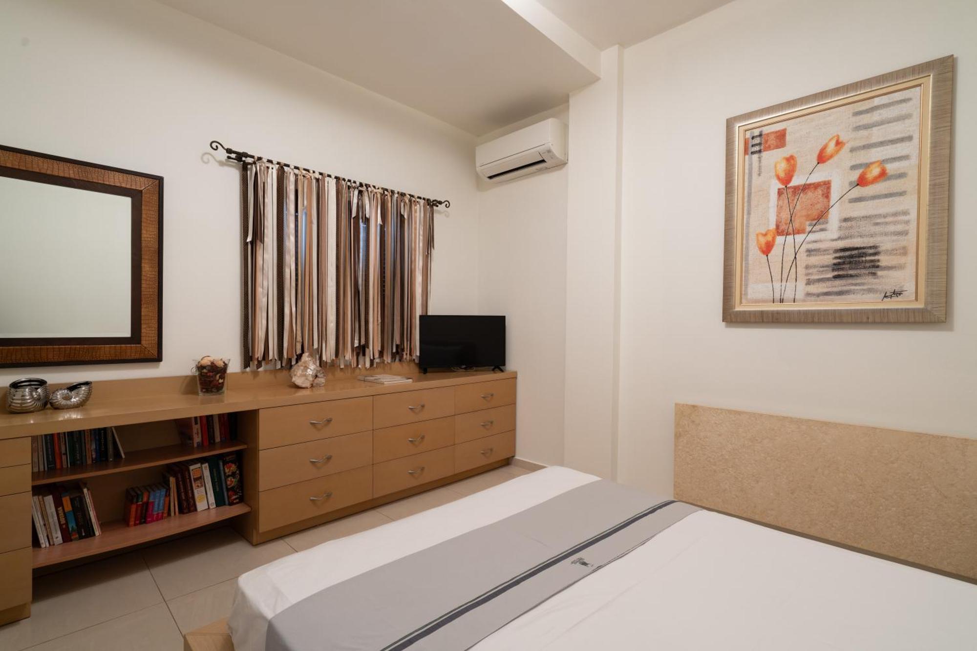 Central Seaview Heven Apartment In Фира Екстериор снимка